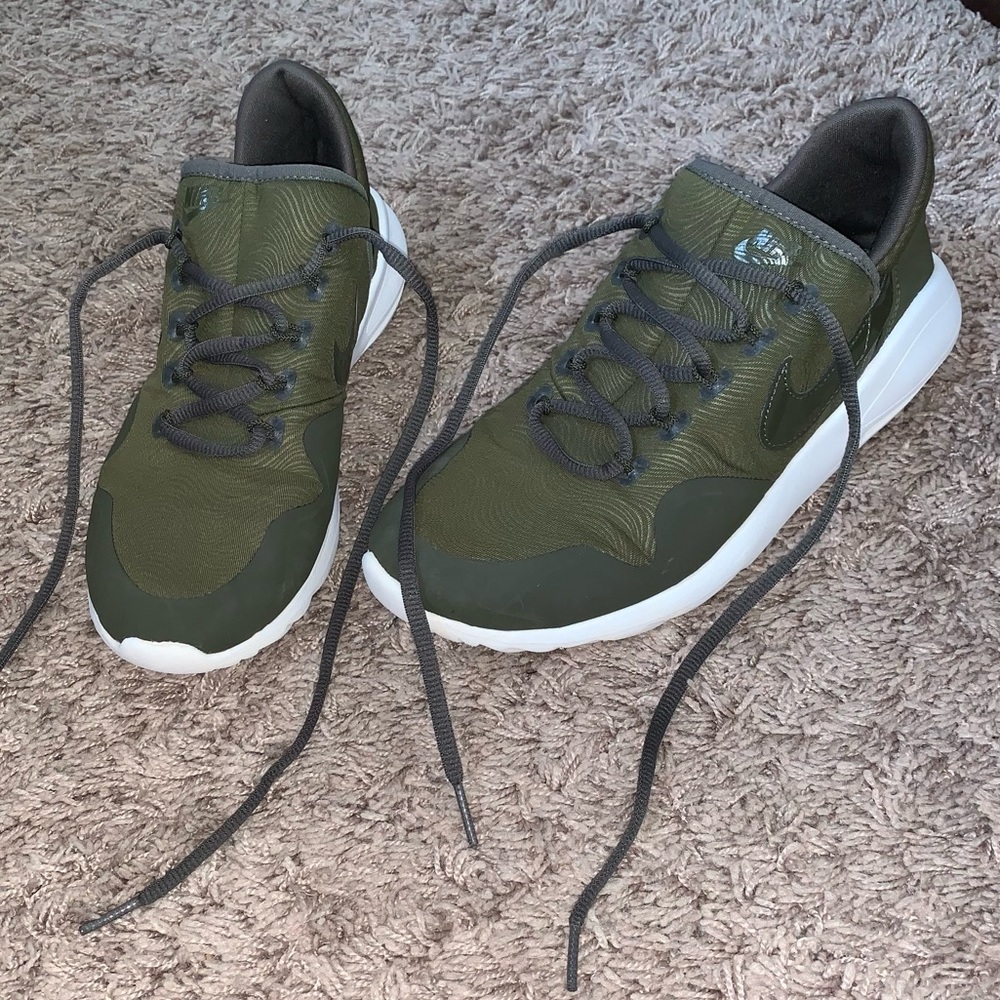 Nike air shoes